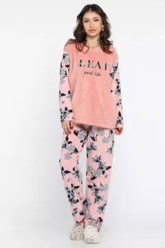 Kadın Büyük Beden Bisiklet Yaka Yazı Nakışlı Polar Pijama Takımı Pembe