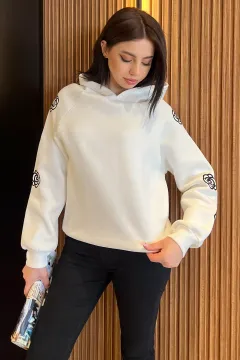 Kadın Kapüşonlu Kol Nakış Detaylı Şardonlu Sweatshirt Beyaz