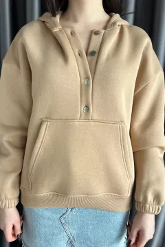 Kadın Şardonlu Kanguru Cepli Düğme Detaylı Sweatshirt Bisküvi