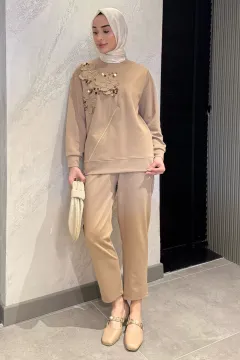 Tesettür Aplike Nakışlı Sweat Pantolon İkili Takım Bej