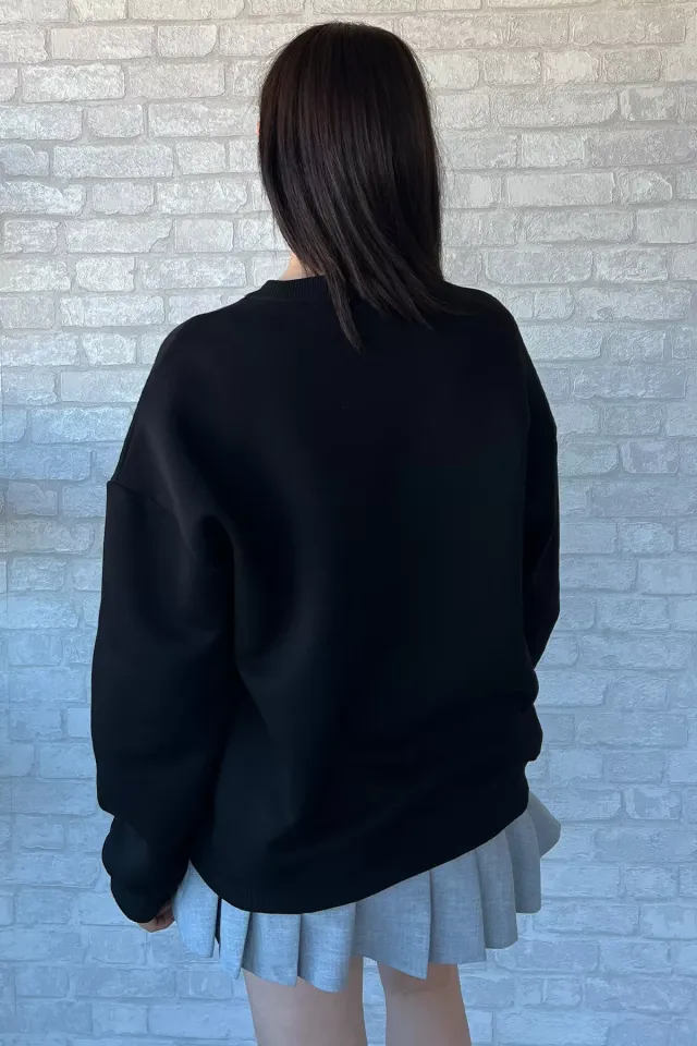 Kadın Bisiklet Yaka Kalp Nakışlı Şardonlu Sweatshirt Siyah