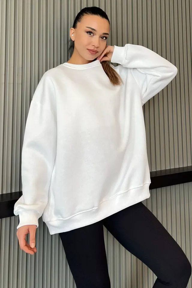 Kadın Bisiklet Yaka Şardonlu Üç İplik Oversize Sweatshirt Beyaz