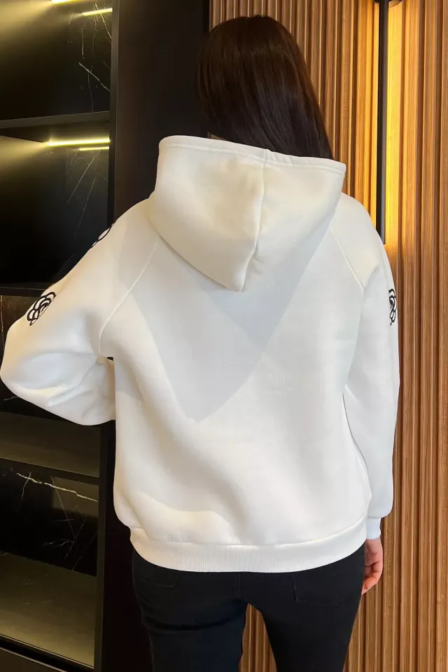 Kadın Kapüşonlu Kol Nakış Detaylı Şardonlu Sweatshirt Beyaz