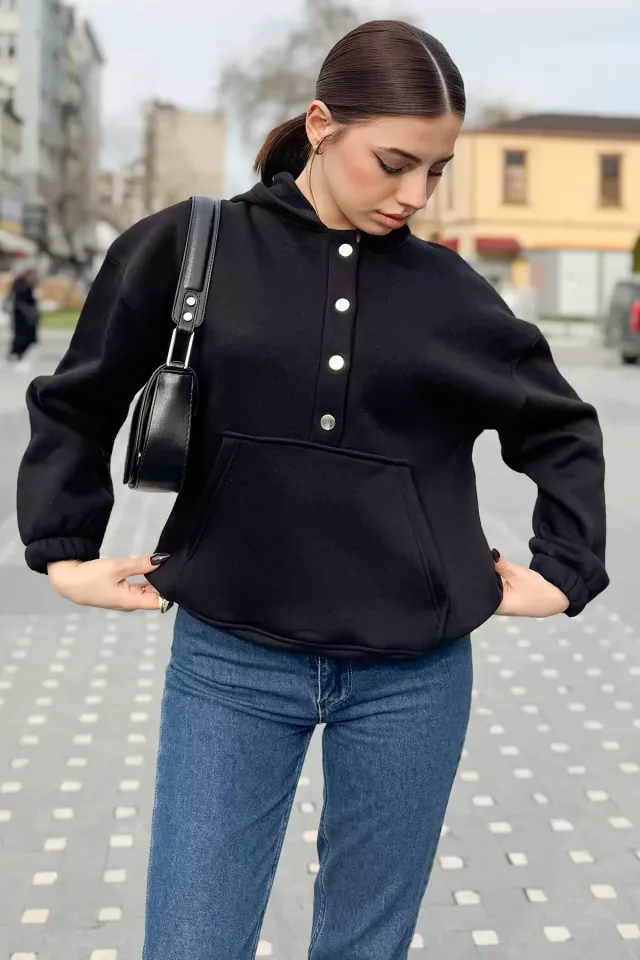 Kadın Şardonlu Kanguru Cepli Düğme Detaylı Sweatshirt Siyah