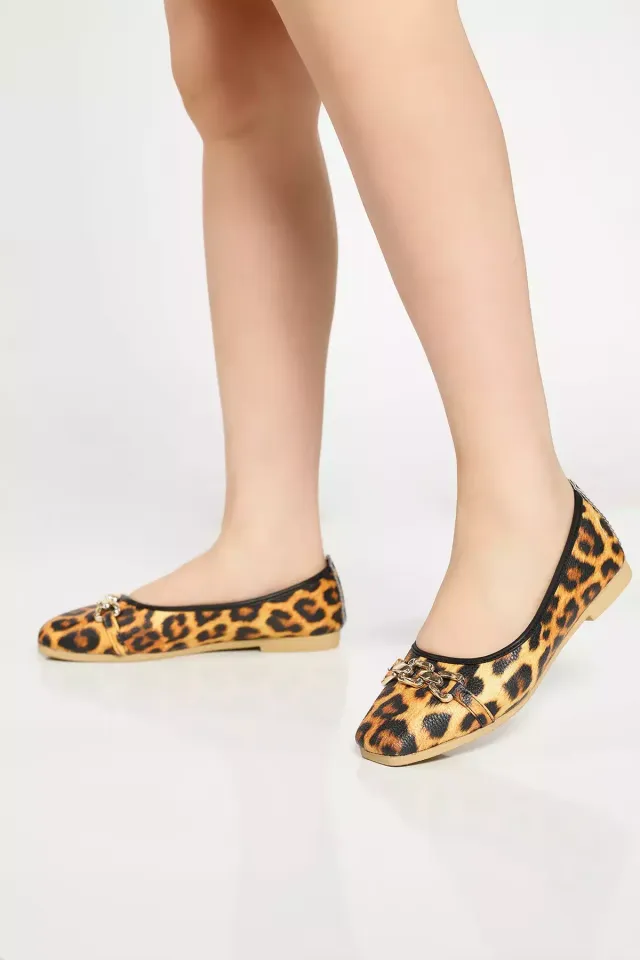 Kadın Tokalı Babet Leopar Desen