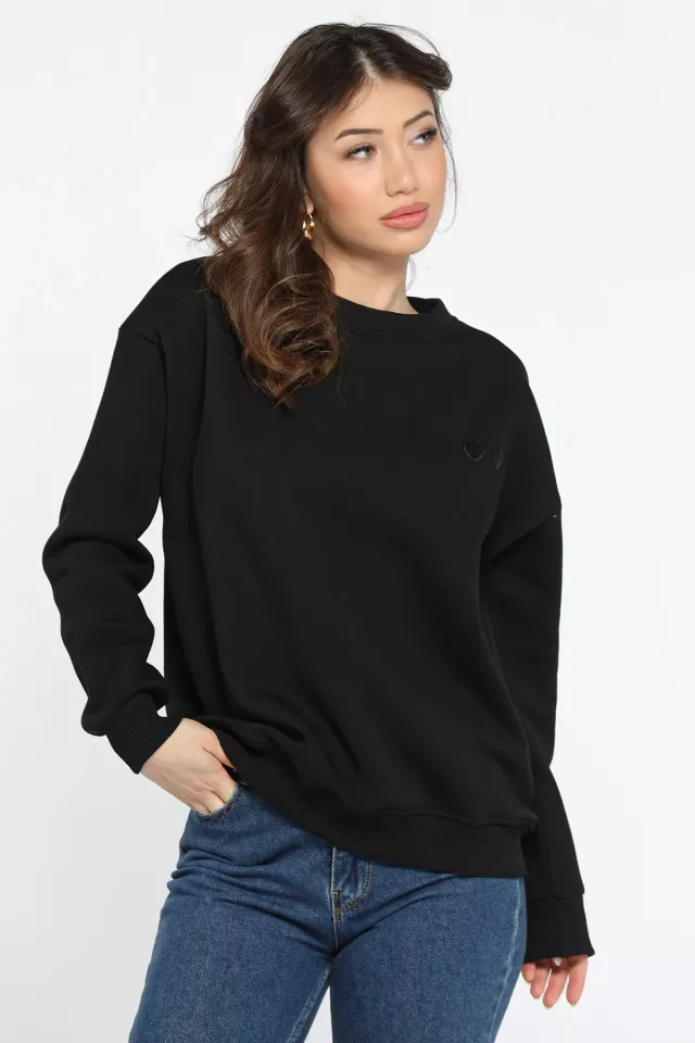 Kalp Nakışlı Üç İplik Şardonlu Kadın Sweatshirt Siyah